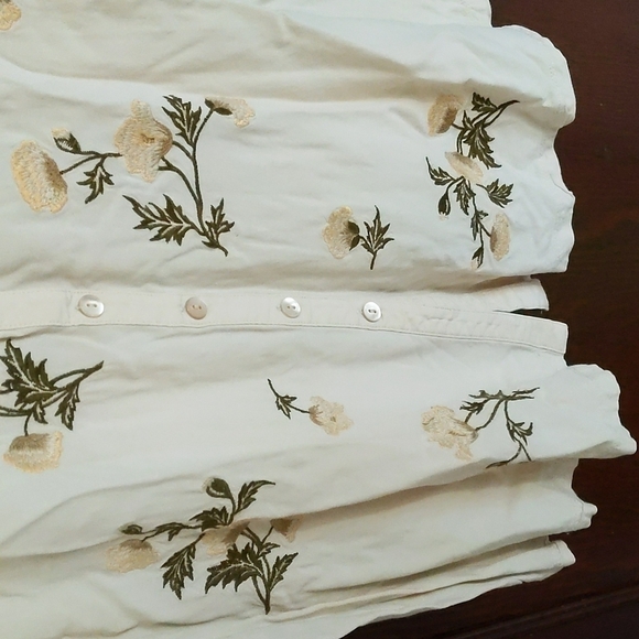 J. Jill Pale Yellow Long Sleeve Floral Embroidered Button Down Top Size Large - Picture 5 of 8